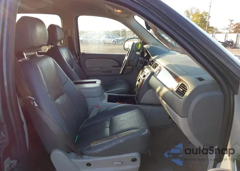 2009 Chevrolet Suburban 1500 Lt1 from USA, damaged, VIN 1GNFC26J19J117145